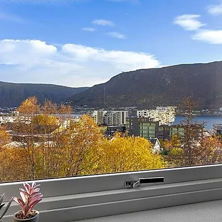 Cozy Close To City, Kitchen & Parking Lejlighedshotel