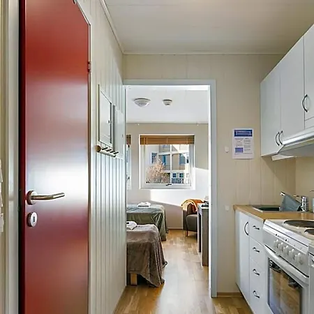 Cozy Close To City, Kitchen & Parking 3*